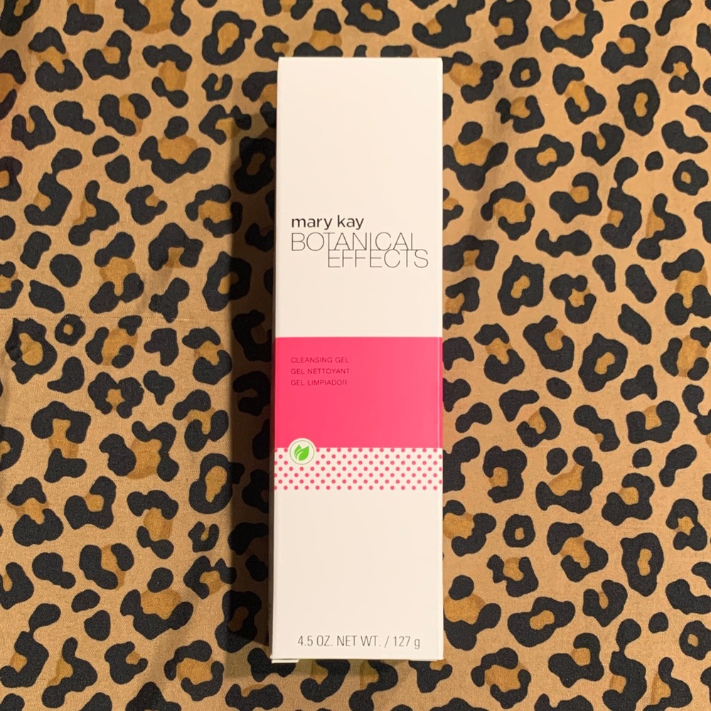 Mary Kay Botanical Effects Cleansing Gel —